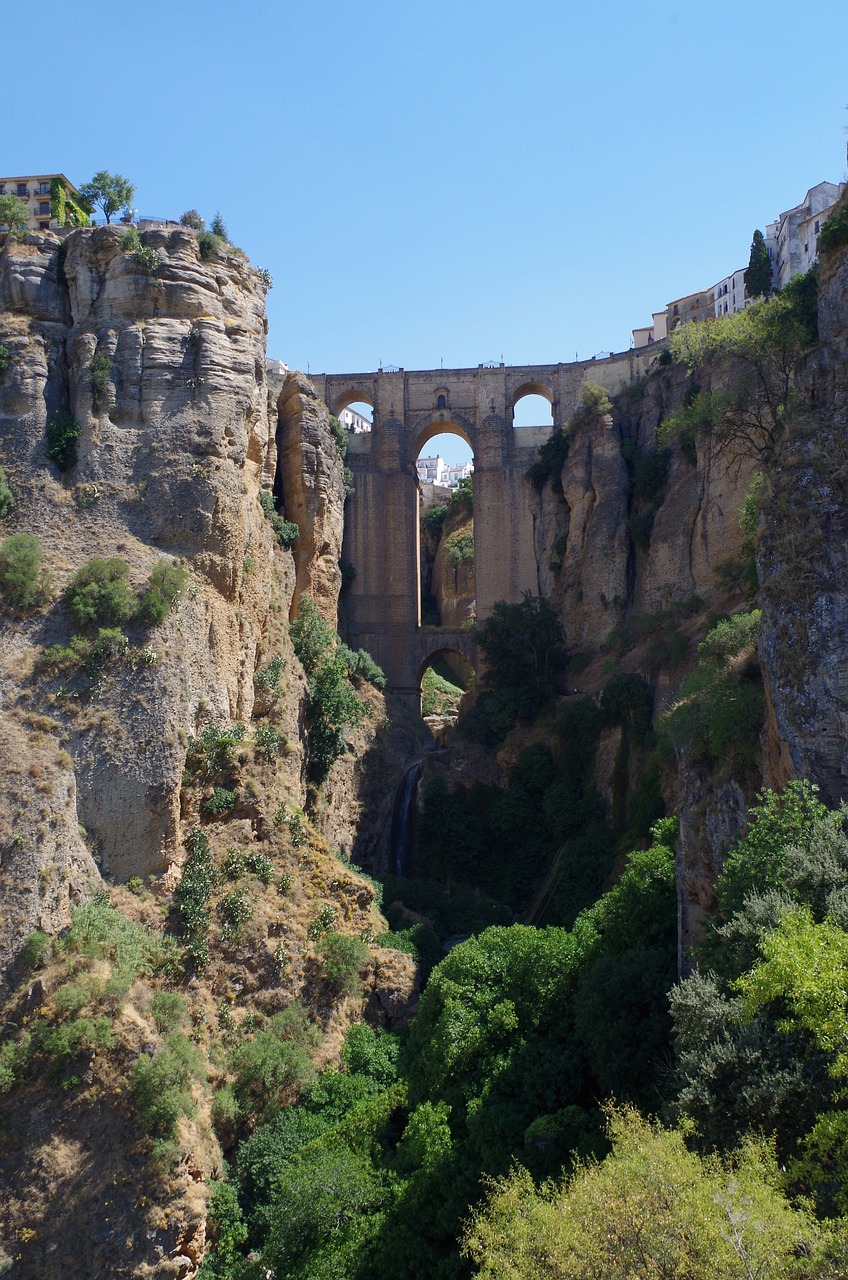 ronda, bridge, canyon-204421.jpg